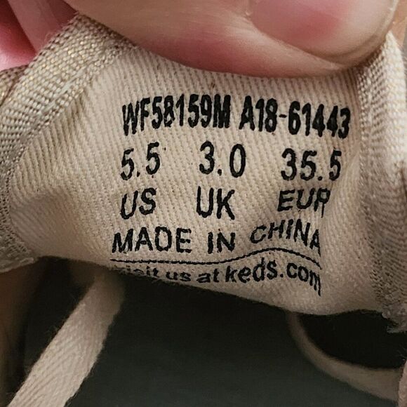 Keds Triple Decker Hulu Foxing Tassled Trim Women's Shoes Size 5.5 Beige - Picture 9 of 9